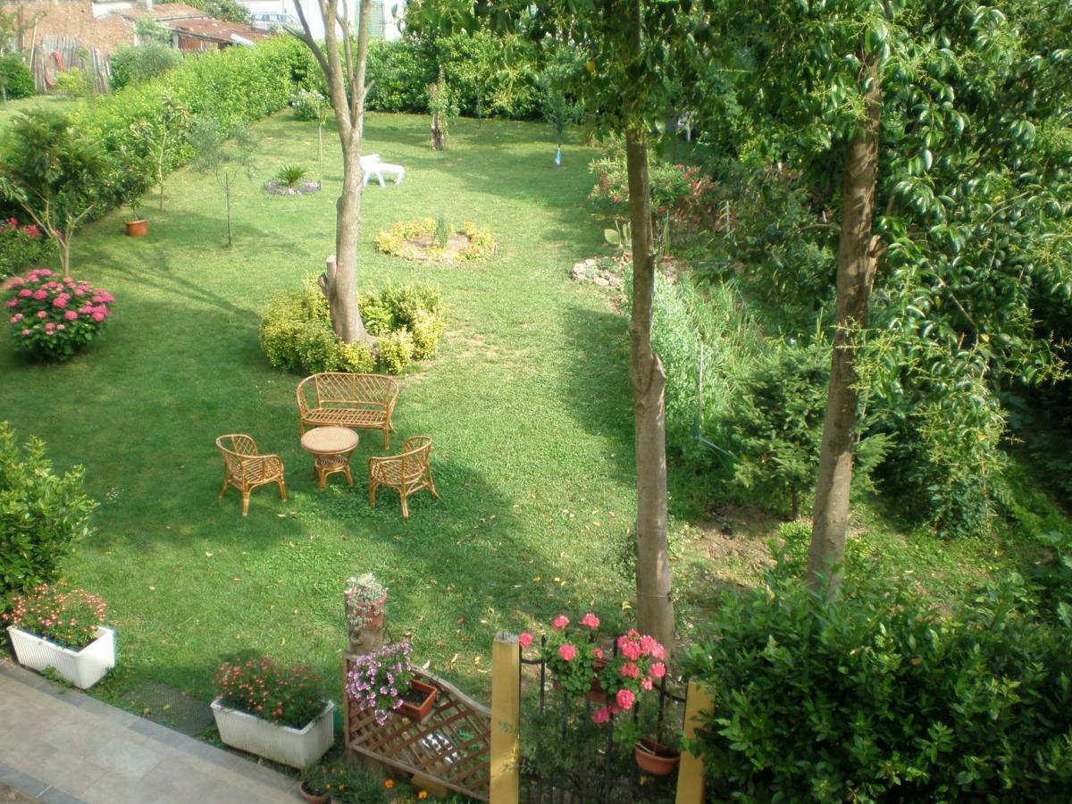 Al Piano Di Sopra Bed & Breakfast มาสซาโรซา ภายนอก รูปภาพ